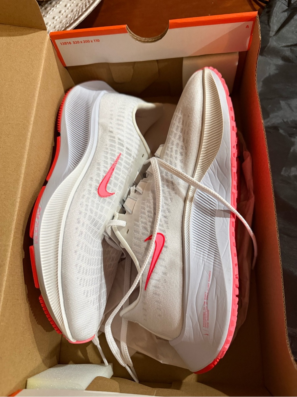 Nike Women's Pegasus 39 Size 7.5